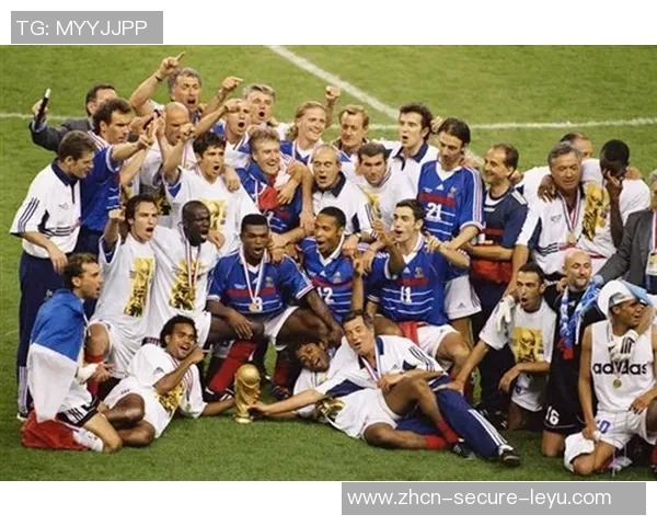 天下足球疯狂第四季精彩回顾与新赛季展望尽在其中不容错过的足球盛宴 天下足球疯狂第四季精彩回顾与新赛季展望尽在其中不容错过的足球盛宴